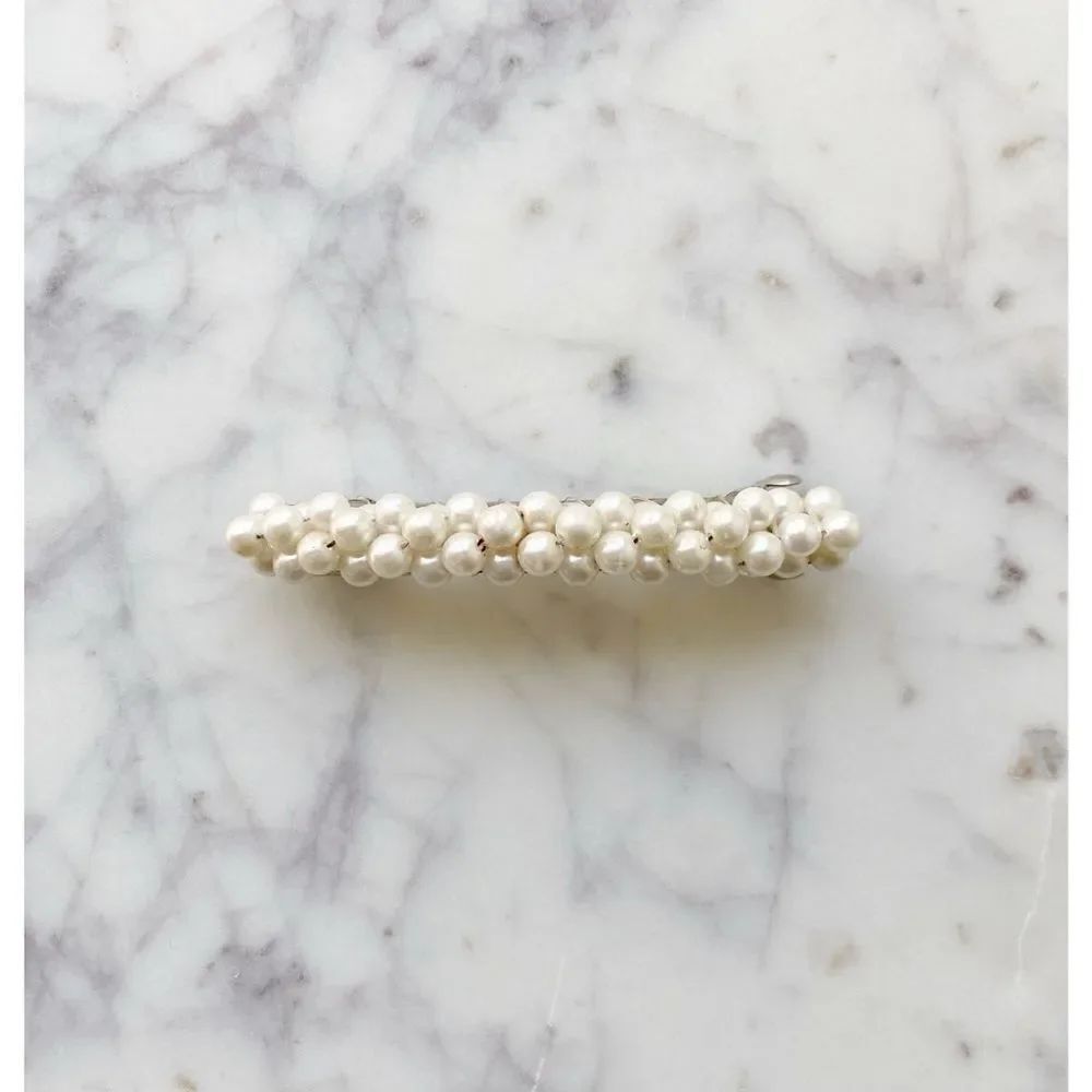 VINTAGE Pearl Hair Clip